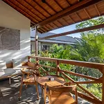 Dinara Ubud